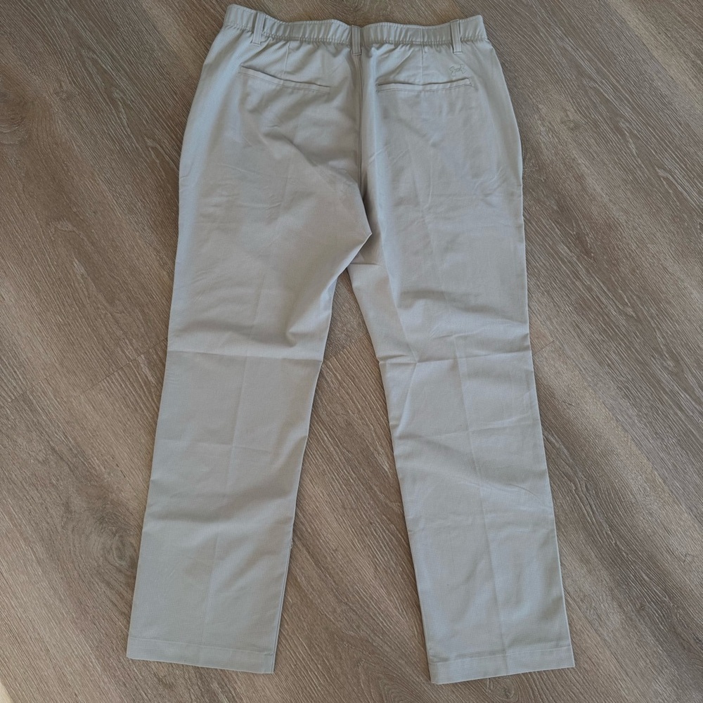 Under Armour air vent tan pants golf - Picture 2 of 8
